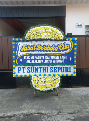 Papan Bunga Duka di Wara Selatan